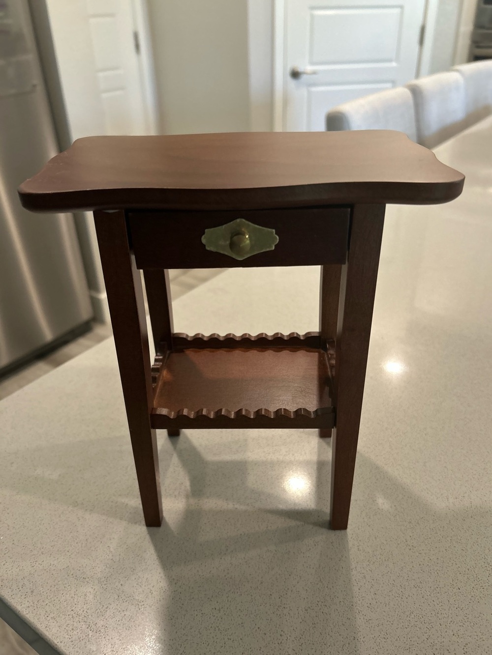 Felicity American Girl Doll Colonial Dressing Table (Nightstand)